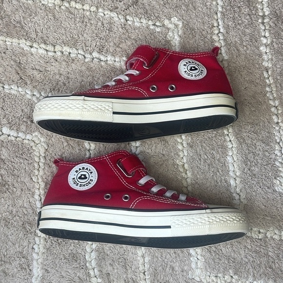 Banana Kids Shoes Red Canvas Sneakers 37/234 or Size 5 - Picture 5 of 6